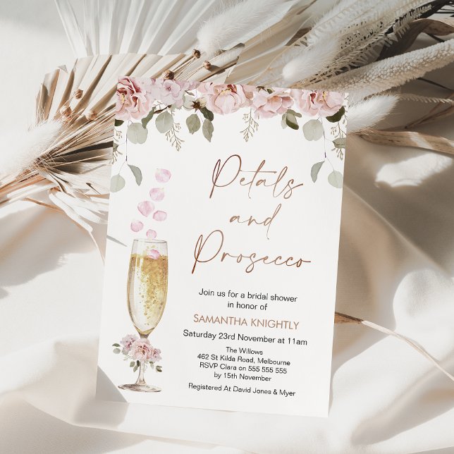 Invitación Petales y Prosecco Floral y Ducha Bridal De Vidrio (Petals and Prosecco Bridal Shower Invitation, Champagne Petals Bridal Shower theme, Wedding Shower, )