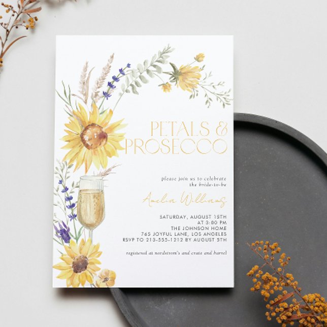 Invitación Petales y Prosecco Lavanda de girasol Ducha de nov (Easily personalize this sunflower Petals & Prosecco invite for the perfect fall bridal shower)