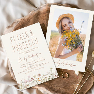 Invitación Pétalos de flores silvestres y foto de ducha de no