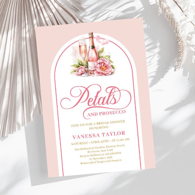Invitación Pétalos de rubor modernos y prosecco invitan a arc (Modern petals and prosecco invite boho arch tones

)