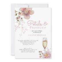 Pétalos florales rosados y ducha de novia Prosecco