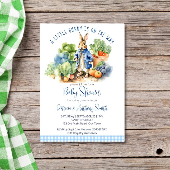 Invitación Peter rabbit baby baby baby baby (Peter rabbit baby boy baby shower invitation editable template download cute bunny vegetable garden)