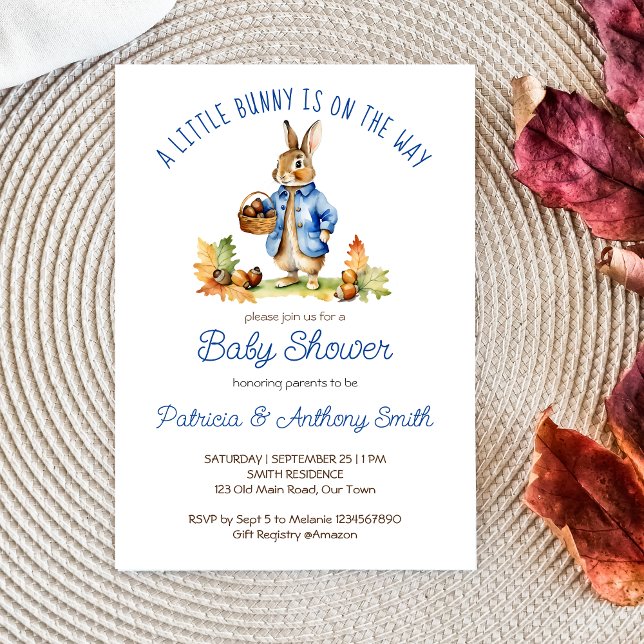 Invitación Peter rabbit con bellotas caída ducha bebé (Peter rabbit fall themed baby shower template invitation digital download a cute bunny blue jacket)