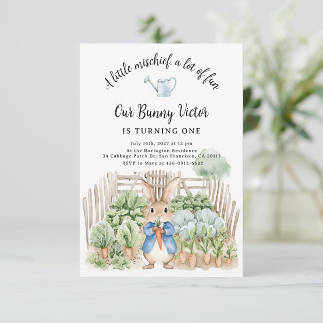 Invitación Peter Rabbit Veggie Garden Party First Birthday (Anverso de pie)