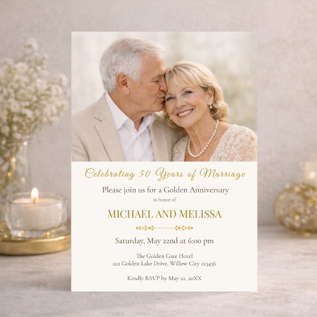 Invitación Photo Gold 50th Anniversary Elegant Couple (Soft candlelight highlights this romantic 50th anniversary invitation design)