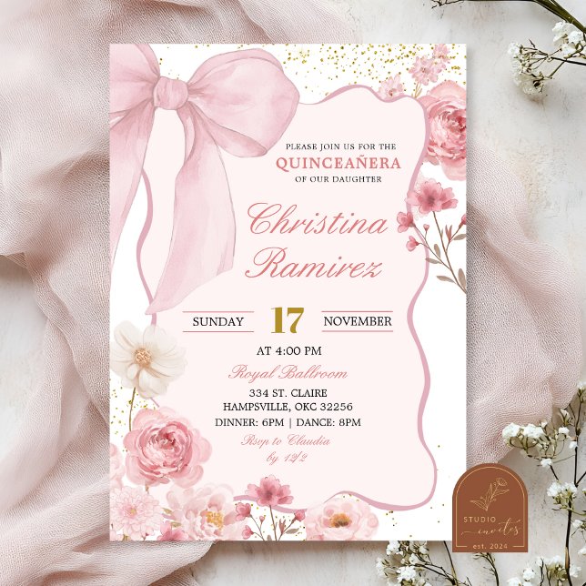 Invitación  Pink Bow Coquette Floral Quinceanera  (Subido por el creador)