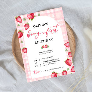 Invitación Pink Gingham Berry First Strawberry 1er cumpleaños