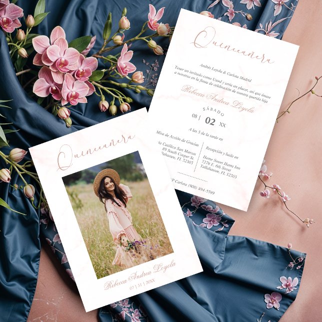 Invitación Pink Marble Effect Minimalist Spanish Quinceañera (Pink Marble Effect Minimalist Spanish Quinceañera Photocard Invitation with Envelope.)
