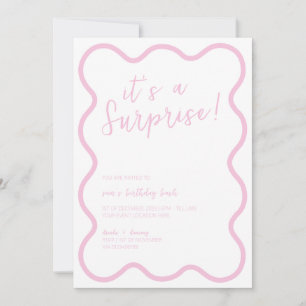 Invitación Pink Wavy Bold Moderno Surprise Party Birthday
