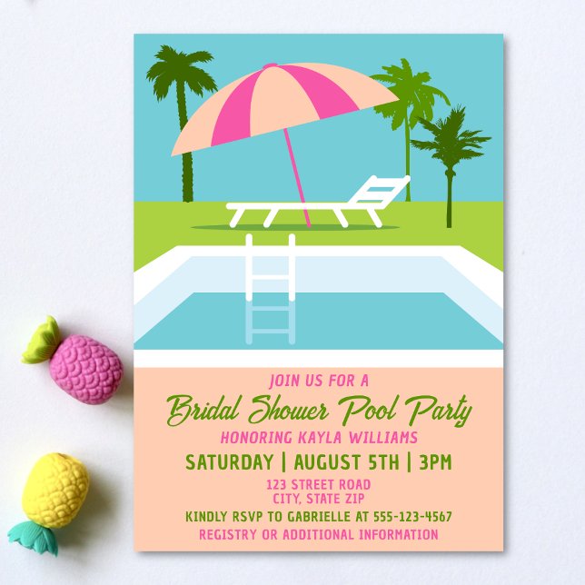 Invitación Piscina Fiesta de ducha de novia Piscina tropical (Bridal shower pool party invitation on a light background with tropical pineapple decorations.)