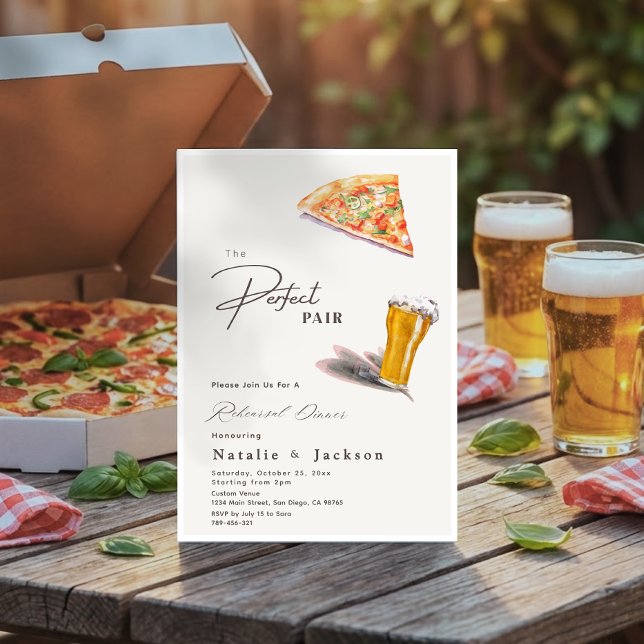Invitación Pizza y Cervezas La Pareja Perfecta Cena de Ensayo (Pizza & Brews The Perfect Pair Rehearsal Dinner Invitation)