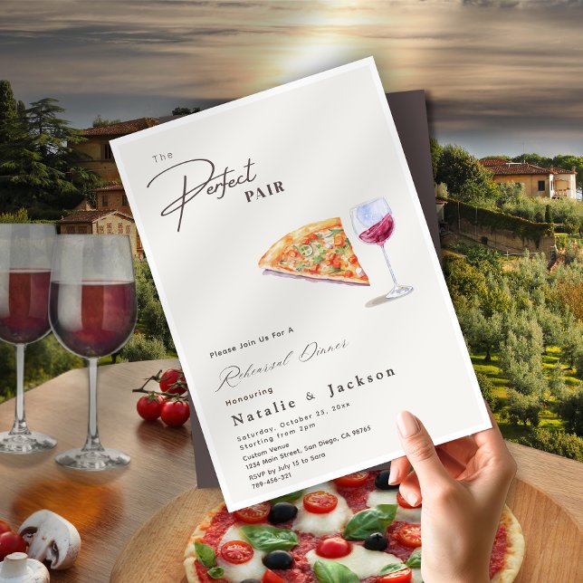 Invitación Pizza y vino La cena perfecta para el ensayo de pa (Pizza and Wine The Perfect Pair Rehearsal Dinner Invitation)