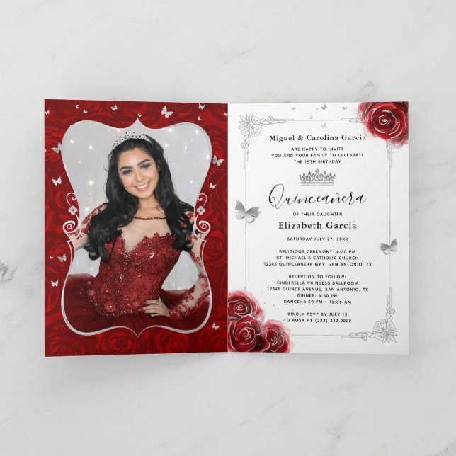 Invitación Plata floral y quinceañera roja doblada (Interior)
