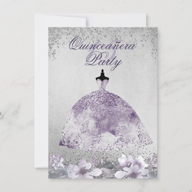 Invitación Plata Púrpura Esparkle Vestido Floral Quinceanera (Anverso)