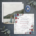 Invitación Plaza de la foto de la floral floral de oro azul t<br><div class="desc">Crea la invitación perfecta a la boda con este moderno diseño de invitación a la boda cuadrada de moda, con un diseño floral de color azul y marsala burdeos y color de agua, y un fondo de mármol de imitación de carrera, con tipografía de escritura con letras a mano y...</div>