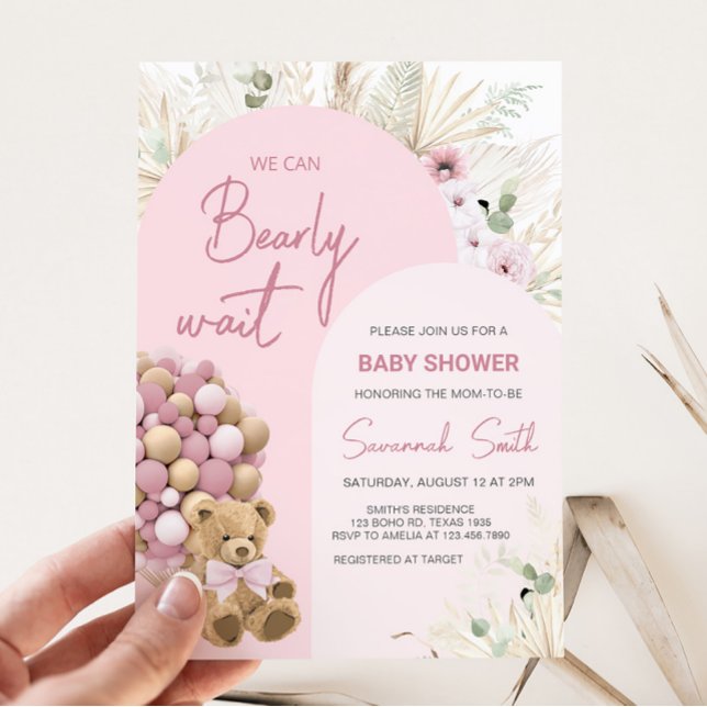 Invitación Podemos esperar a Baby Shower Rosa (Pink Boho Bear Baby Shower Invitation)