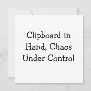 Invitación Portapapeles en mano, caos bajo control