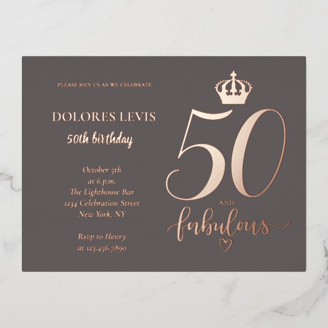 Invitación Postal Con Relieve Metalizado 50 y fabuloso Rosa Dorado Cumpleaños (Anverso)