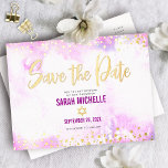 Invitación Postal Con Relieve Metalizado Bat Mitzvah Save Date Pink Watercolor Real Gold<br><div class="desc">¡Asegúrate de que todos tus amigos y parientes puedan celebrar el hito de tu hija Bat Mitzvah! Envíe este impresionante, moderno, brillante y real Relieve metalizado de oro, puntos purpurinas y escritura manuscrita sobre un fondo de color de agua rosa suave, postal personalizada de la invitación "Save the Date". Personalice...</div>