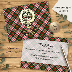 Invitación Postal Con Relieve Metalizado Crest de Clan Carnegie sobre Tartán de Vestir