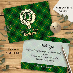 Invitación Postal Con Relieve Metalizado Crest de Clan MacArthur sobre tartán