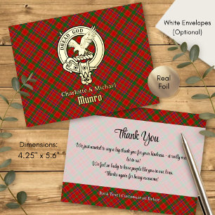 Invitación Postal Con Relieve Metalizado Crest de Clan Munro sobre Tartán