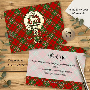 Invitación Postal Con Relieve Metalizado Crestón del Clan Scott sobre Tartán Rojo