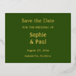 Invitación Postal Con Relieve Metalizado El verde del bosque salva la fecha<br><div class="desc">Selva verde Guardar la tarjeta postal de invitación al Relieve metalizado de fecha, por favor, personalice la parte delantera y trasera de la postal utilizando la plantilla de personalización en línea antes de realizar el pedido. La parte frontal de la postal presenta un texto metálico real de Relieve metalizado sobre...</div>