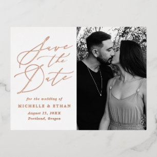 Invitación Postal Con Relieve Metalizado Foto caligráfica minimalista Guardar la fecha