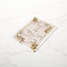 Invitación Postal Con Relieve Metalizado Invitación de boda marrón y beige con papel de alu