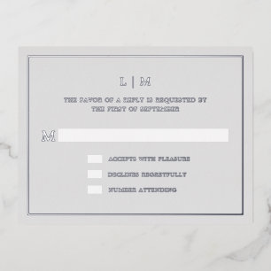 Invitación Postal Con Relieve Metalizado Lauren Silver Monograma Elegante Boda