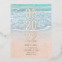 Océano tropical y playa de arena salven la fecha