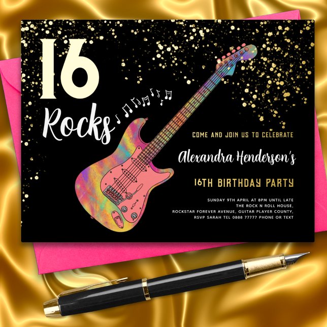 Invitación Postal Con Relieve Metalizado Rock and Roll 16ª fiesta de cumpleaños Oro negro r (16 rocks cool guitar music black and gold glitter foil invitation postcard)