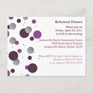 Invitación Postal de cena de ensayo de punto morado y platead
