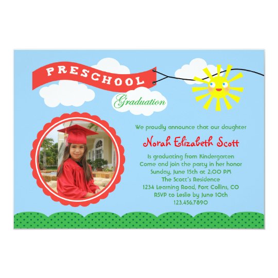 Invitación preescolar de la foto de la graduación