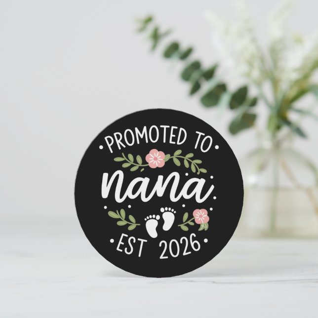 Invitación Pregnancy Announcement Promoted to Nana 2026  (Anverso de pie)