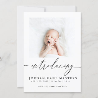 Invitación Presentando la Elegante Escritura Tres Nacimientos