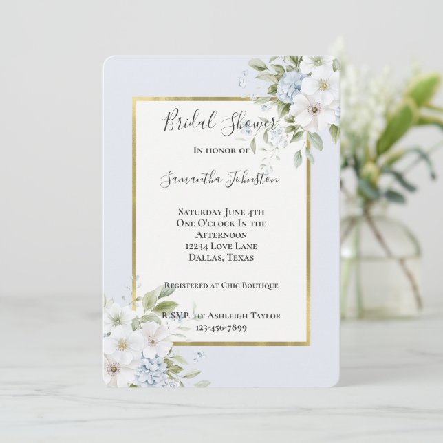 Invitación Pretty Blue White Floral Bridal Shower (Anverso de pie)