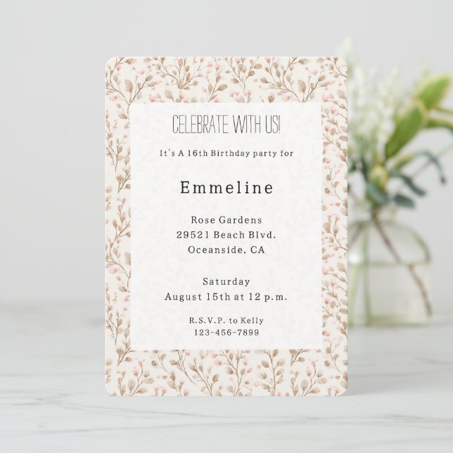 Invitación Pretty Blush Pink Cream Floral Birthday (Anverso de pie)