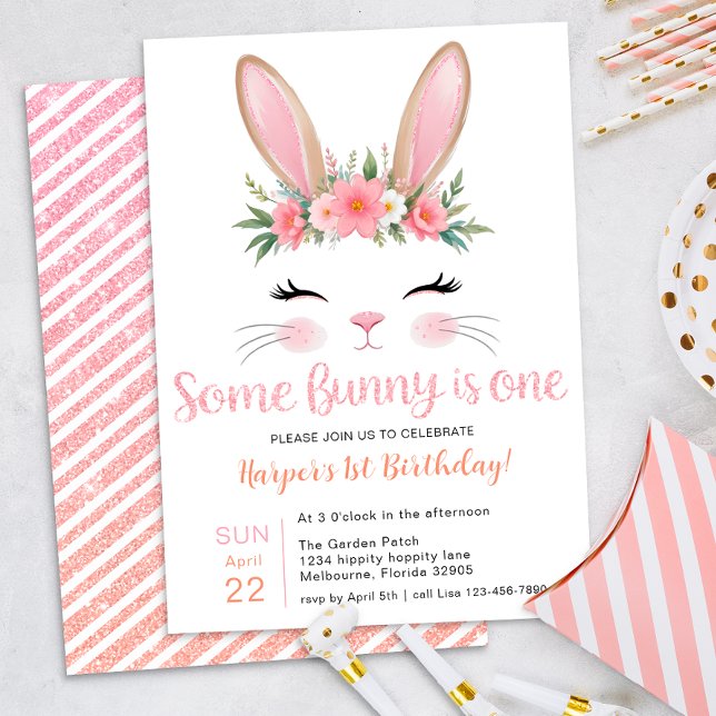Invitación Primer cumpleaños de Bunny Floral, Purpurina rosa (Some Bunny is One Birthday Invite)