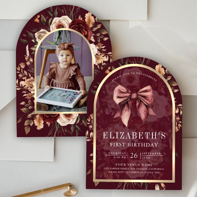 Invitación Primer cumpleaños de Burgundy Floral Coquette Bow  (Subido por el creador)