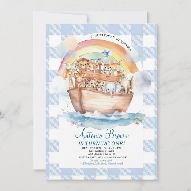 Invitación Primer cumpleaños de Cute Noah's Ark Blue Gingham (Anverso)