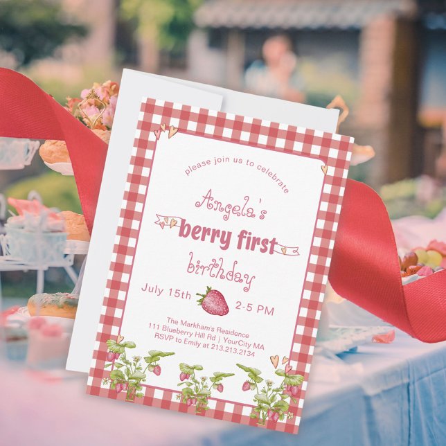 Invitación Primer cumpleaños de fresa Berry (Strawberry themed 1st birthday. Cute portrait of your baby on the reverse, country gingham + fruit )