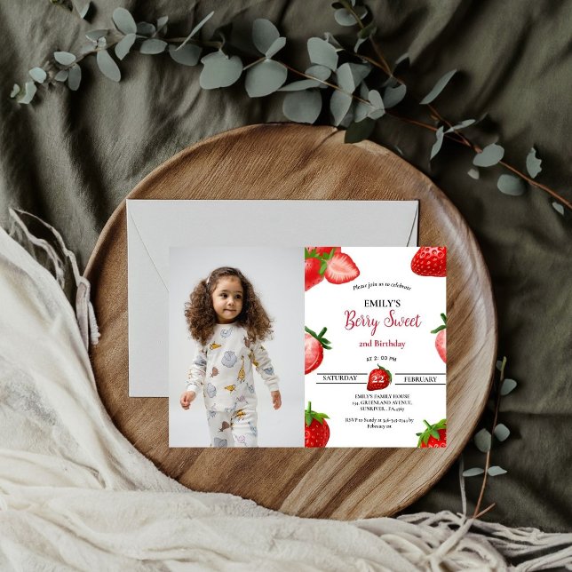 Invitación Primer cumpleaños del Chica de fresa de Berry| dul (Subido por el creador)