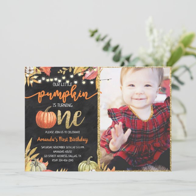 Invitación Primer cumpleaños del tablero de calabaza otoño  (Anverso de pie)