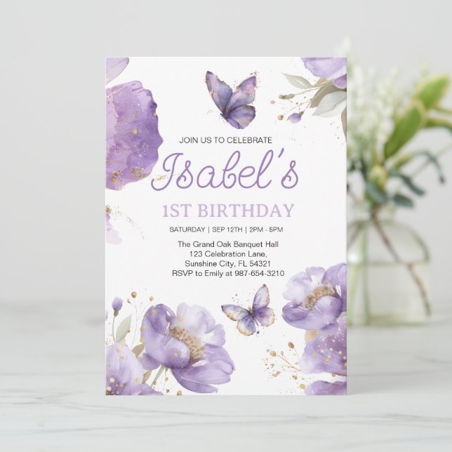 Invitación Primer cumpleaños, Flor morada y dorada Mariposa (Anverso de pie)