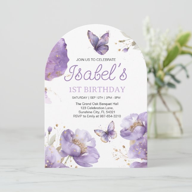 Invitación Primer cumpleaños, Flor morada y dorada Mariposa (Anverso de pie)