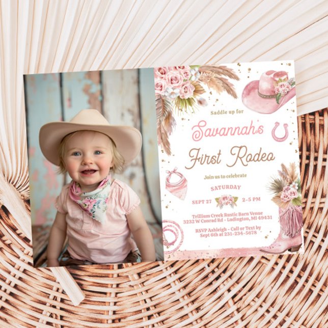 Invitación Primer Rodeo del Boho Rosado, foto del primer cump (Pink Boho First Rodeo 1st Birthday Photo Invitation
)
