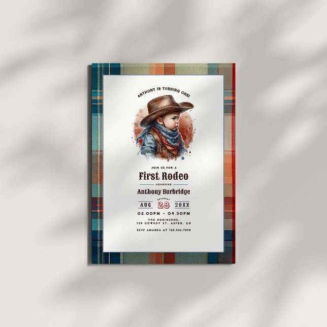 Invitación “Primer Rodeo” Vaquero Rústico Cumpleaños número 1 (“First Rodeo” Rustic Cowboy 1st Birthday Invitation)
