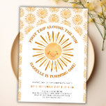 Invitación Primer Viaje De Boho Alrededor Del Fiesta Del Prim<br><div class="desc">¡Celebra tu primer viaje alrededor del sol con nuestra fantástica y adorable primera invitación de cumpleaños! Esta invitación al Boho Sun Birthday Party captura la esencia del verano y el sol con su encantador diseño acuático. Ya sea que estés celebrando a una niña o un niño, esta tierna y alegre...</div>